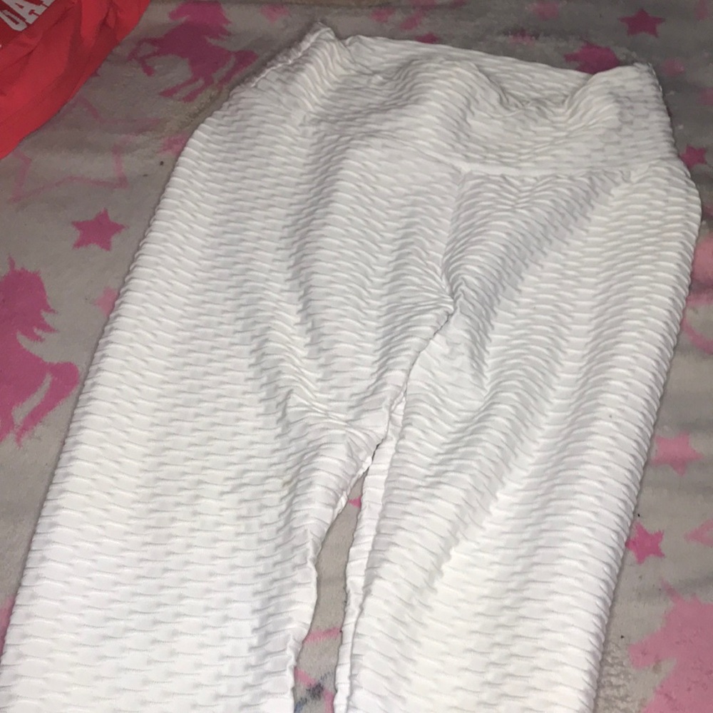 WHITE GYM/YOGA leggings !! (For women)